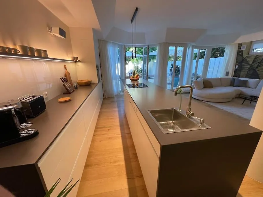 Apartment Luxurioeses Loft Mit Grosser Sonnenterrasse & Sauna Munich Germany